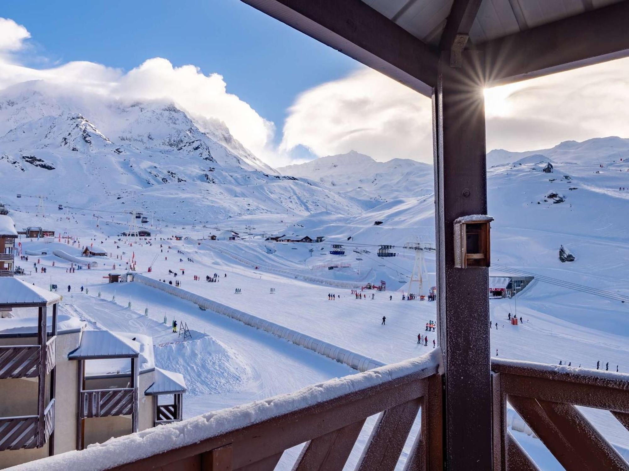 : 4 Pers Renove Avec Balcon, Local A Ski, Au Pied Des Pistes - Fr-1-637-70 Apartment *